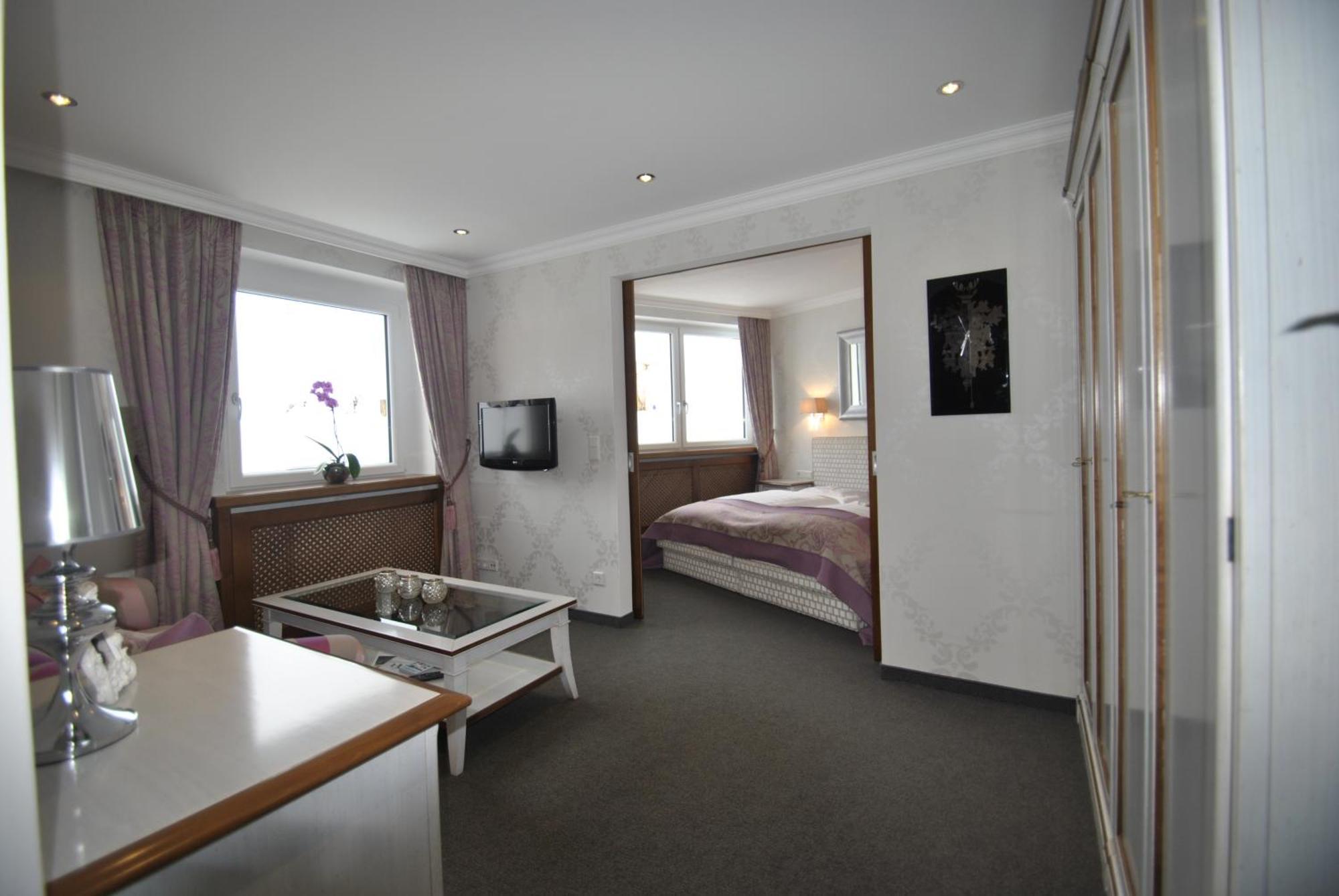 Zürs Hotel Albona Nova מראה חיצוני תמונה