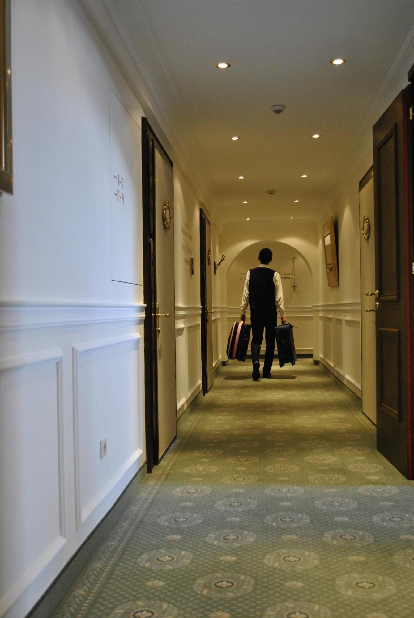Zürs Hotel Albona Nova מראה חיצוני תמונה