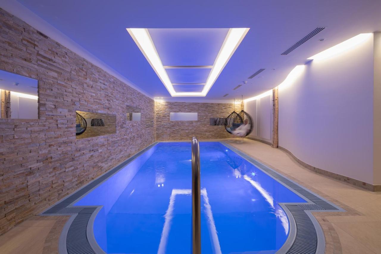 Zürs Hotel Albona Nova מראה חיצוני תמונה